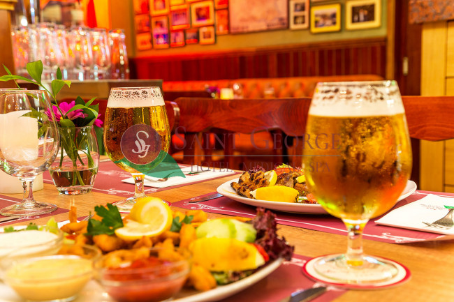 The Pub в Поморие със сезонна кухня, която носи морски акценти и модерни вкусове в уютна обстановка.